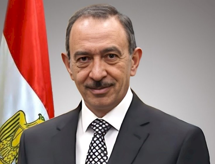 راشد يتابع سوء الاحوال الجوية  من مركز سيطرة الشبكة الوطنية