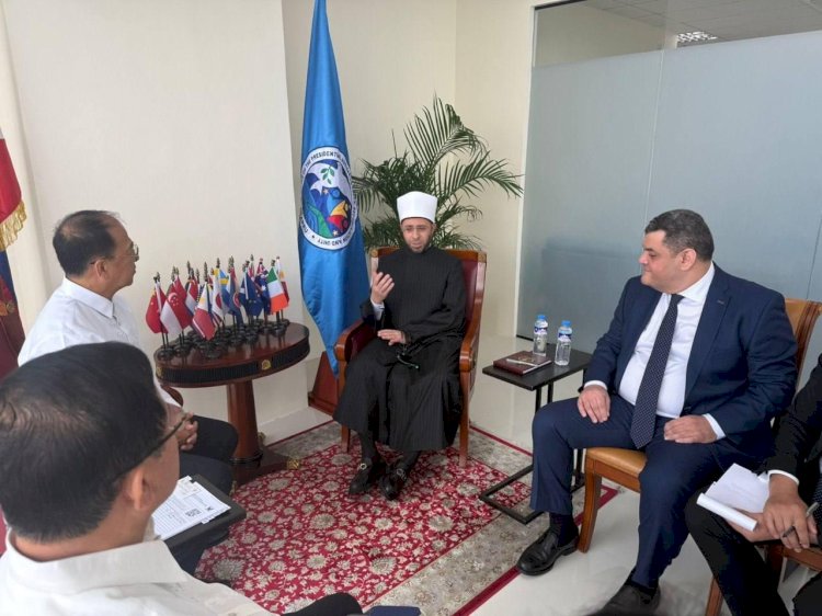 مستشار الرئيس الفلبيني  يستقبل وزير الأوقاف لبحث التعاون بين مصر  والفلبين