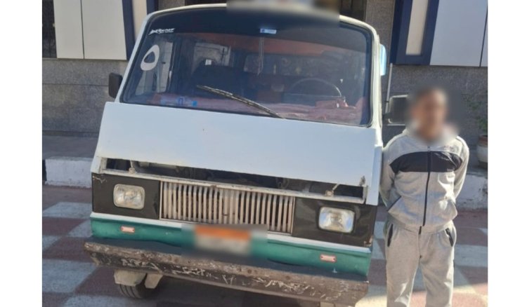 حقيقة فيديو قيام سائق بتقسيم خط السير بقصد تحصيل اجرة ازيد من الركاب بالفيوم