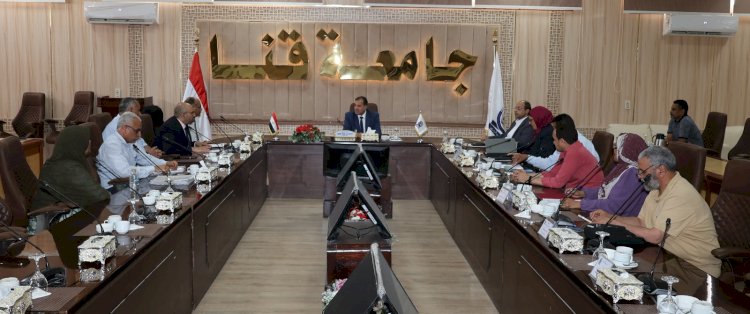 رئيس جامعة قنا يعلن انطلاق تنفيذ مشروع مستشفى الباطنة