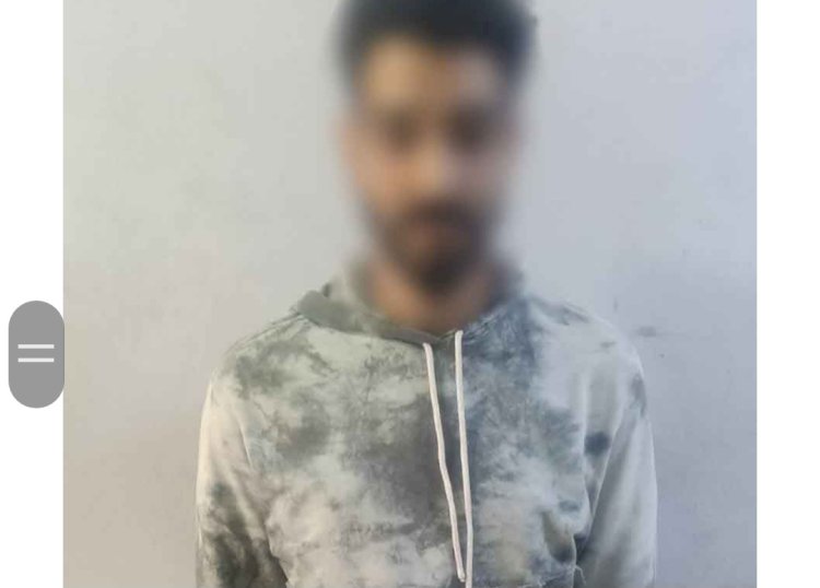القبض علي سائق لقيامه بطعن مالك ورشة بالمطواة لخلافات علي بيع تليفون بالقاهرة