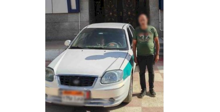 فيديو قيام قائد سيارة طلب اجرة من سيدة ازيد من المقررة يقوده الي قسم شرطة الفيوم
