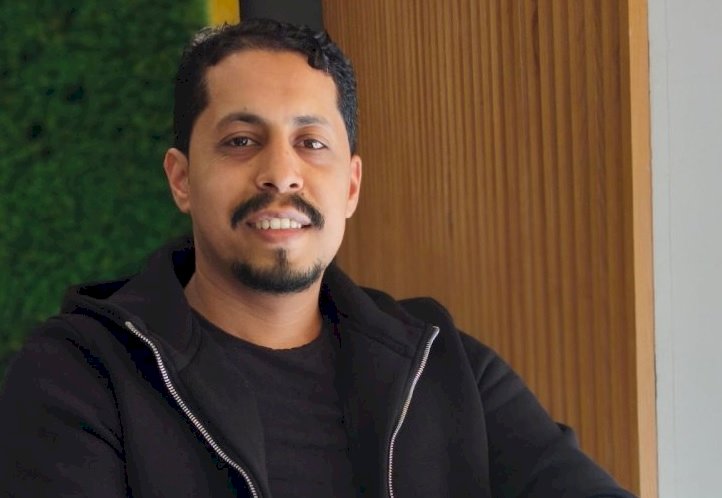 قصة قصيرة : حِداد على أبي الحَداد ... بقلم أحمد النحاس