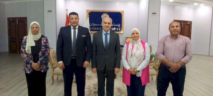 جامعة أسوان تبحث تعزيز التنمية الاقتصادية المحلية لتحقيق رؤية أسوان 2040