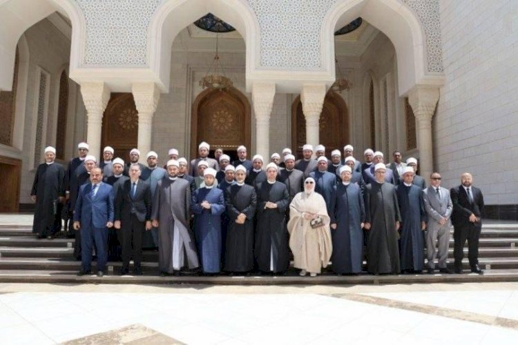 وزير الأوقاف يجتمع بمديري المديريات لبحث تطوير العمل الدعوي والإداري