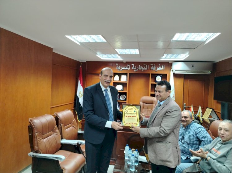 تكريم المهندس حاتم عبدالغفار تقديراً لدوره في دعم المنظومة الضريبية بكفر الشيخ