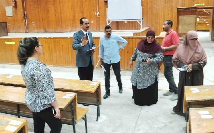 لجنة شئون التعليم والطلاب تتفقد كلية الحقوق بقنا