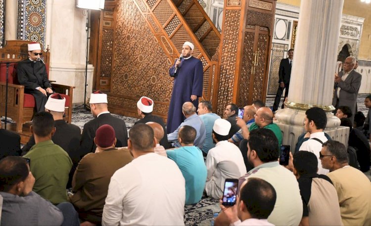 الأوقاف تواصل إحياء ليالي العشر الأُوَل من ذي الحجة من مسجد الإمام الحسين