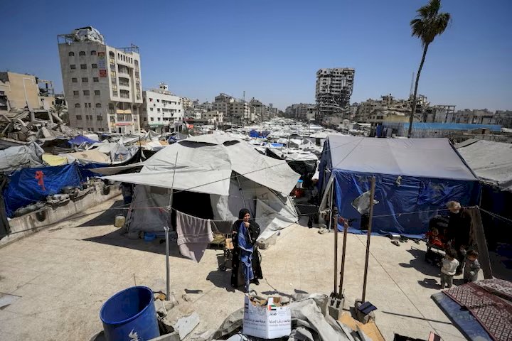 مبعوث "مجلس السلام" إلى غزة يحذر من تقسيم القطاع