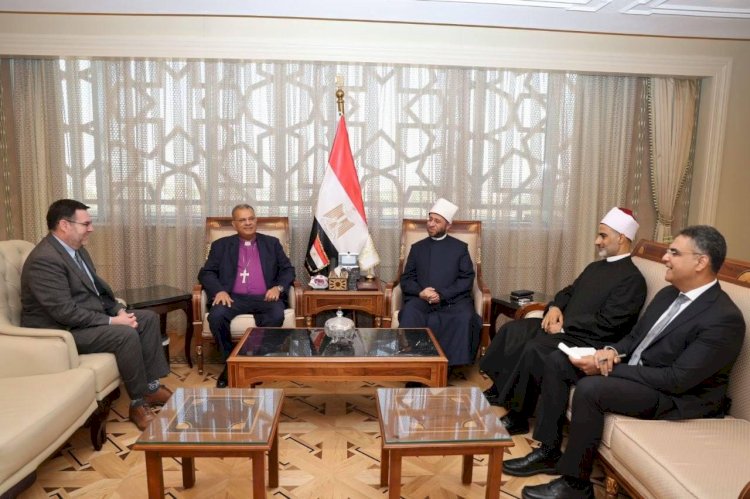 وزير الأوقاف يستقبل رئيس الطائفة الإنجيلية بمصر