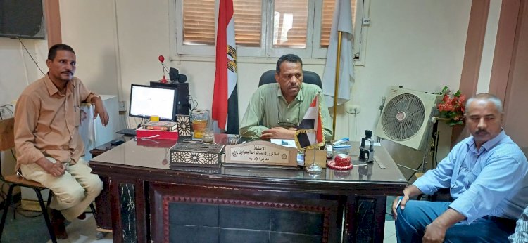 عبدالواحد يتابع جاهزية لجان أبوتشت قبل انطلاق امتحانات الثانوية العامة