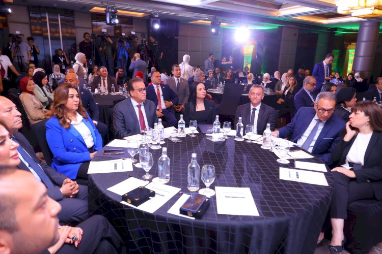 وزيرة التضامن الاجتماعي تشهد احتفالية مرور 10 سنوات على إنشاء وتشغيل مستشفيات شفاء الأورمان بالأقصر