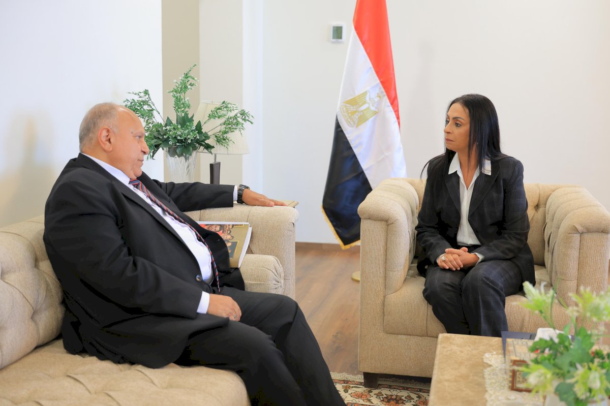 وزيرة التضامن تلتقي رئيس الأولمبياد الخاص المصري