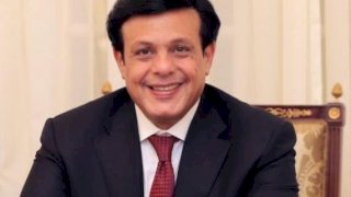 كارت أحمر من الدكتور محمد حمودة لمنتحلى صفة المحامى الدولى