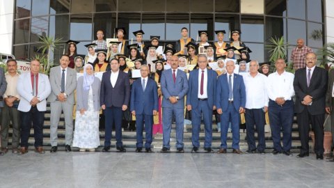 محافظ بني سويف يكرم أوائل الشهادة الإعدادية والدبلومات الفنية
