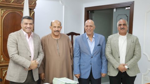 محافظ قنا يبحث مع أعضاء مجلسي النواب والشيوخ سبل تحسين الخدمات