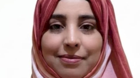 قصة قصيرة : عناق خلف القضبان... بقلم  لبنى القدسي- اليمن