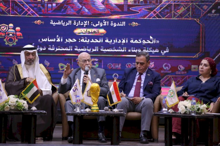ملتقى العمل الاحترافي الرياضي بمصر يُكرّم المستشار الإعلامي خالد بن حمود المأربي