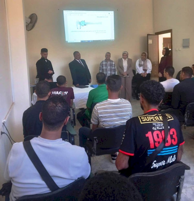 محافظ سوهاج: تدريب 25 شابًا في قطاع الاحتياجات البحرية