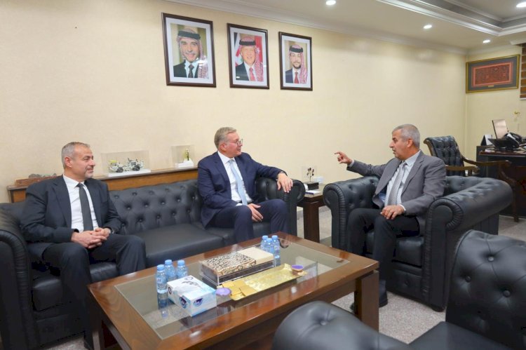 وزير البترول  يبحث مع نظيره الأردني التكامل في الطاقة والتعدين