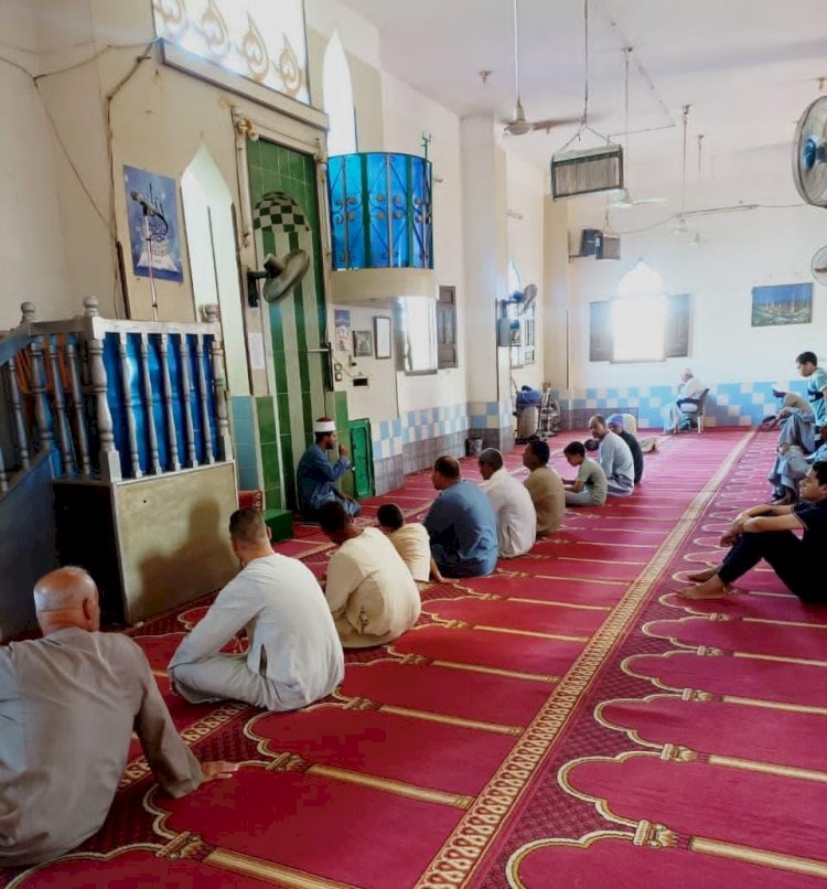 الأوقاف تواصل برنامج «المساجد المحورية» بـ(3588) مسجدًا وتناقش حقوق الطفل في الرضاعة