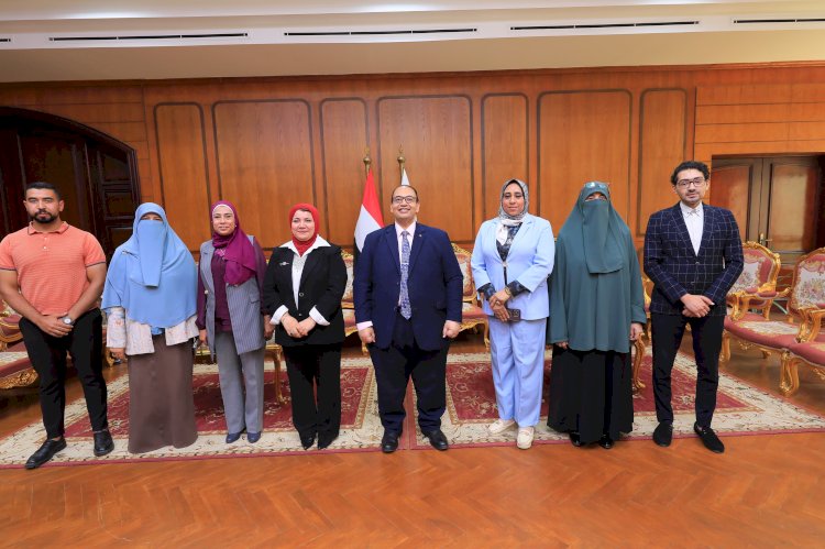 رئيس جامعة كفر الشيخ يستقبل لجنة المجلس الصحي المصري
