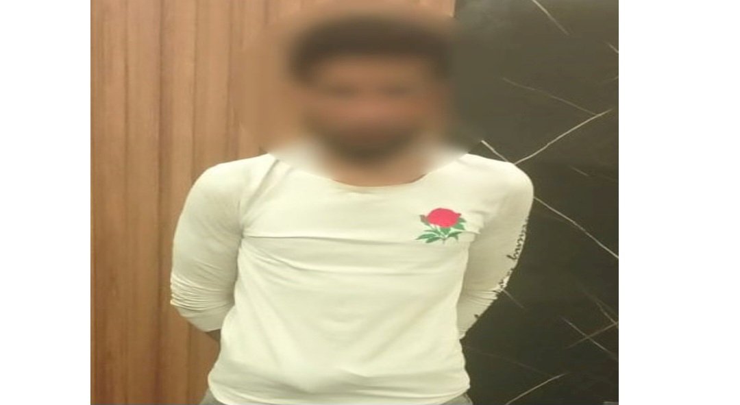 إتخاذ الإجراءات القانونية ضد عاطل لقيامه بالتعدي علي والدته بالضرب بالقاهرة