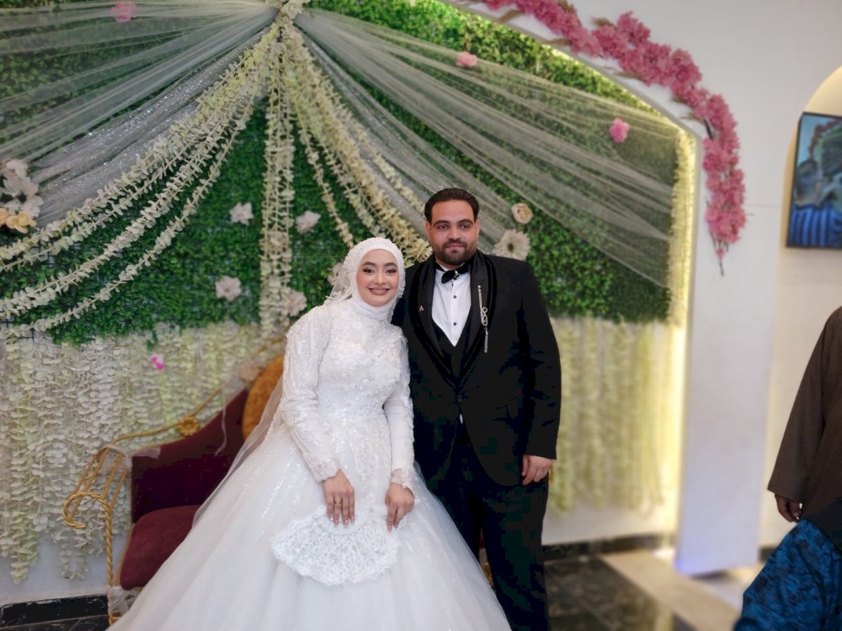 مليار مبروك زفاف دكتورة  غادة رجب صالح علي المحاسب أحمد عماد الدين