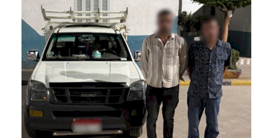 نكشف فيديو قيام مالك مصنع بالتعدي بالضرب علي عامل واجباره علي ركوب سيارة بالجيزة