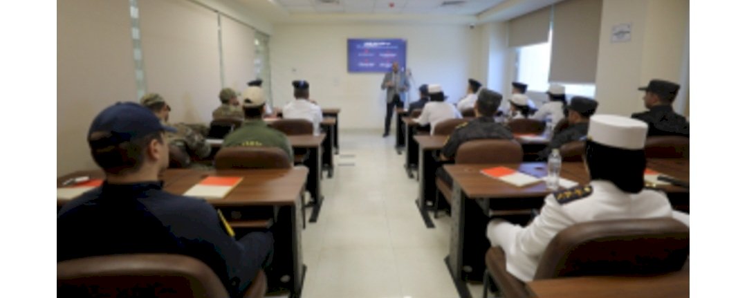 أكاديمية الشرطة تنظم دورة للكوادر العاملة بالوزارة بالتنسيق مع اللجنة الدولية للصليب الأحمر