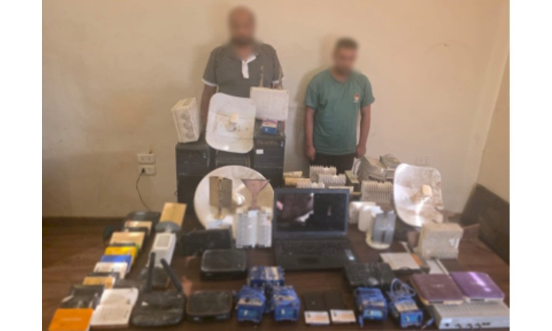 ضبط غاطلين لقيامهما بإنشاء شبكة بث تلفزيونى لاسلكية "بدون ترخيص" بالقليوبية
