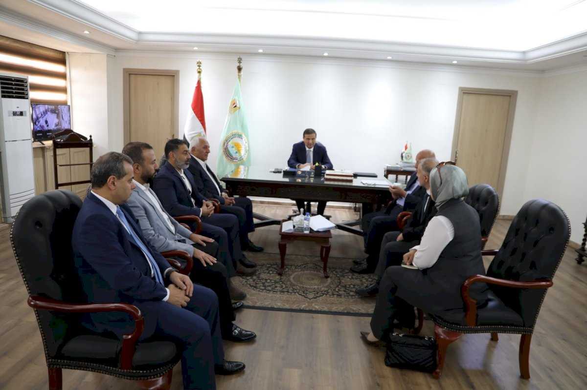 وزير الزراعة يلتقي وفداً من رجال الأعمال الأتراك  لبحث التعاون في القطاع الزراعي والداجني