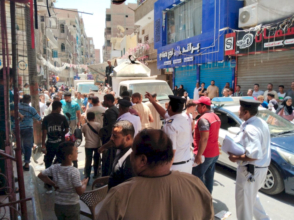 تحرير 540 محضرًا متنوعًا خلال حملة مكبرة لرفع الإشغالات بنجع حمادي