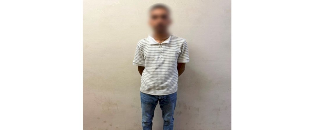 نكشف فيديو قيام عامل بالتعدى على سيدة مسنة بالضرب بالشرقية