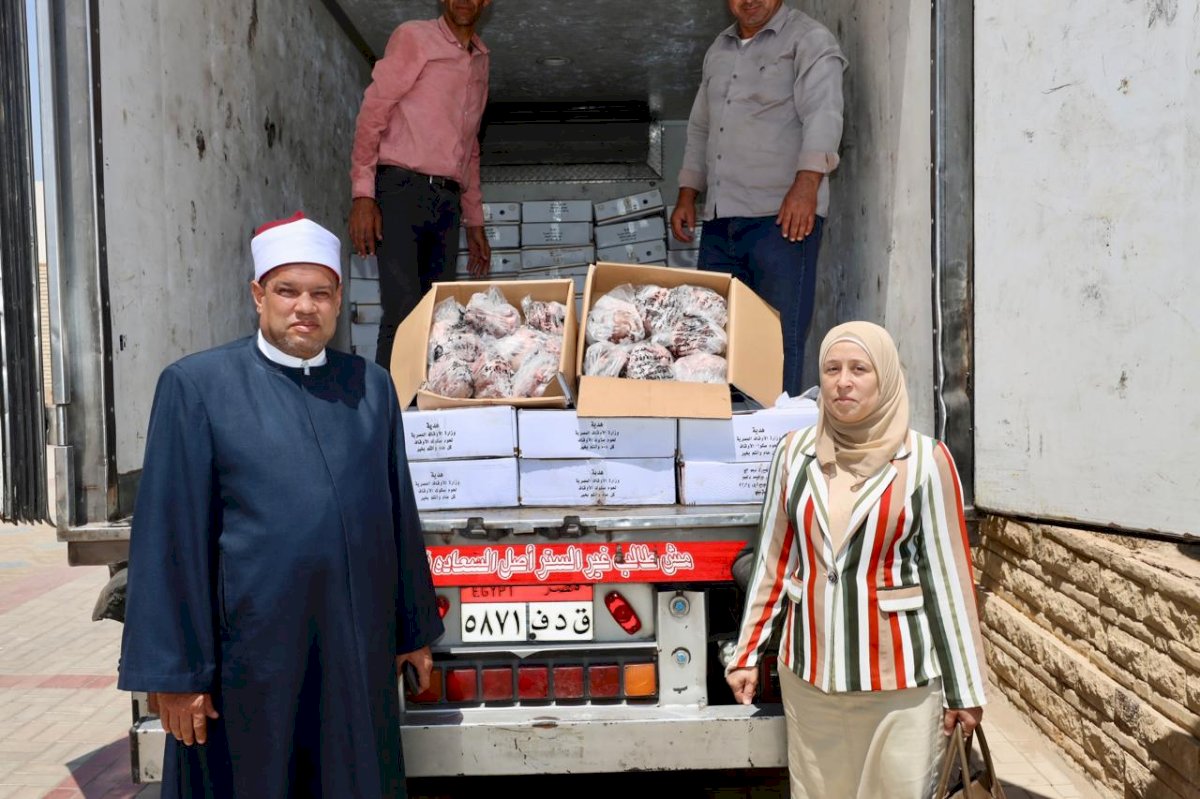 الأوقاف: 12 طنًّا من لحوم صكوك الأضاحي للأسر الأولى بالرعاية في ست محافظات