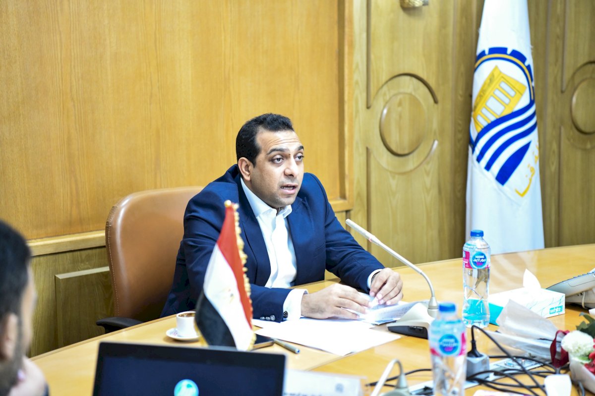 ضمن فعاليات مدن التعلم.. محافظة قنا تعقد اجتماعًا لتدشين"أنا متعلم مدى الحياة"
