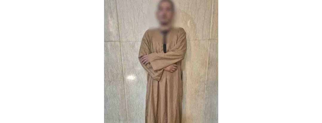 نكشف فيديو تعدى عامل علي ابنه بالضرب بسلاح بالجيزة