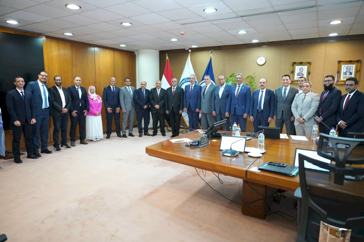 "عبدالكريم" يرأس جمعيتي شركتى السويس للزيت وبتروسلام عن العام المالى 2025/2026