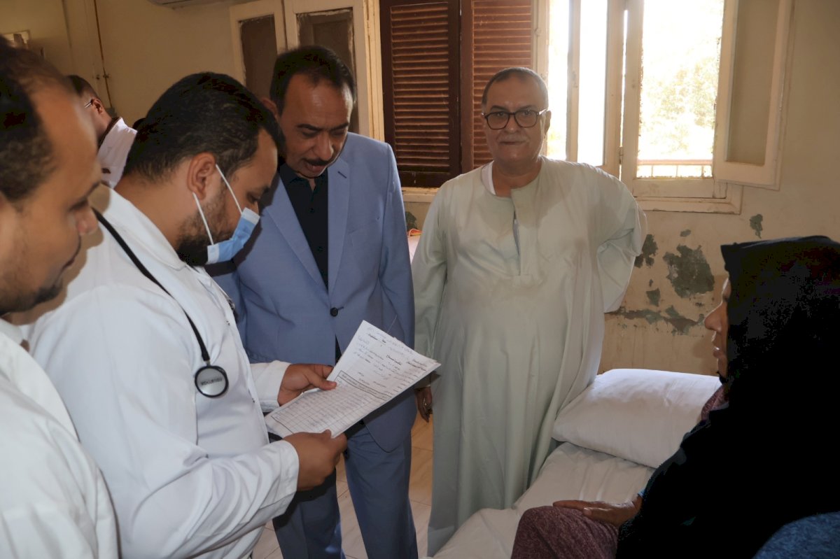 محافظ سوهاج يتفقد مستشفيات البلينا المركزي والحميات ووحدة طب الأسرة ببني حميل