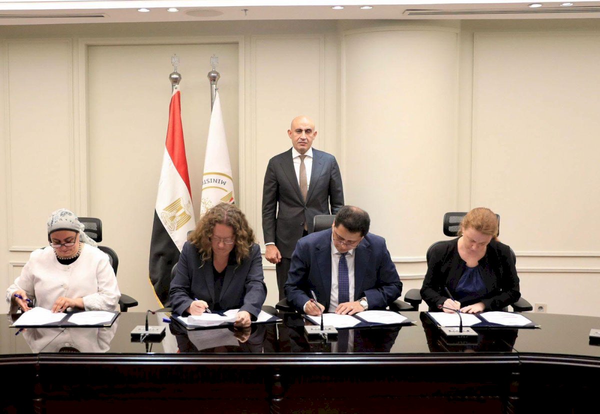بروتوكول بين التعليم ومعهد جوته ودار "هوبر" لتدريس كتاب اللغة الألمانية Dabei