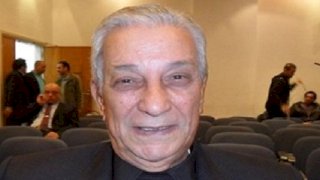 مسيرة يوسف حسن نوفل بين المعاصرة والتراث .. حوار شامل