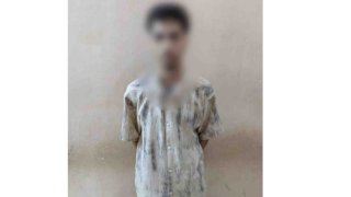 فيديو تضرر سائق من منادى سيارات لقيامه طلب مبلغ مالى نظير إيقاف سيارته بالجيزة