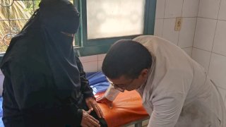 الكشف على 614 مواطن بالقافلة الطبية بقرية حجازة قبلي بمركز قوص