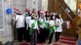 الاوقاف:  توزيع جوائز البرنامج الصيفي لحفظة القرآن الكريم بمسجد الفتح بطهطا بسوهاج