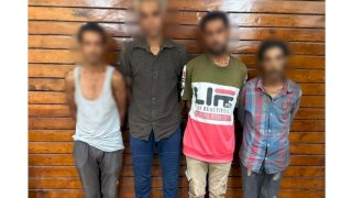 حقيقة فيديو  إفتراش ٤ عمال مكان أسفل أحد الكبارى بالقليوبية