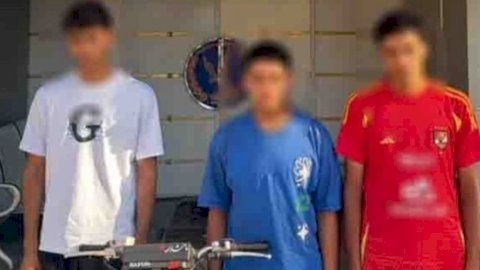 نكشف فيديو إصطدام دراجة نارية يستقلها 3 أشخاص بفتاة بالغربية
