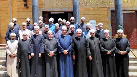 قوافل الأوقاف تواصل رسالتها  بالسويس وبورسعيد لمواجهة التنمر وبناء الوعي