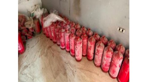 ضبط مصنع  لإنتاج طفايات حريق "مجهولة المصدر" بالقليوبية