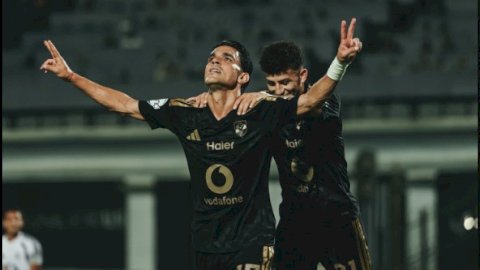 الأهلي يفوز على زد اف سي في الجولة الثانية للدوري المصري