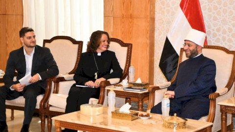 وزير الأوقاف يستقبل وفد منظمة كنائس من أجل السلام في الشرق الأوسط
